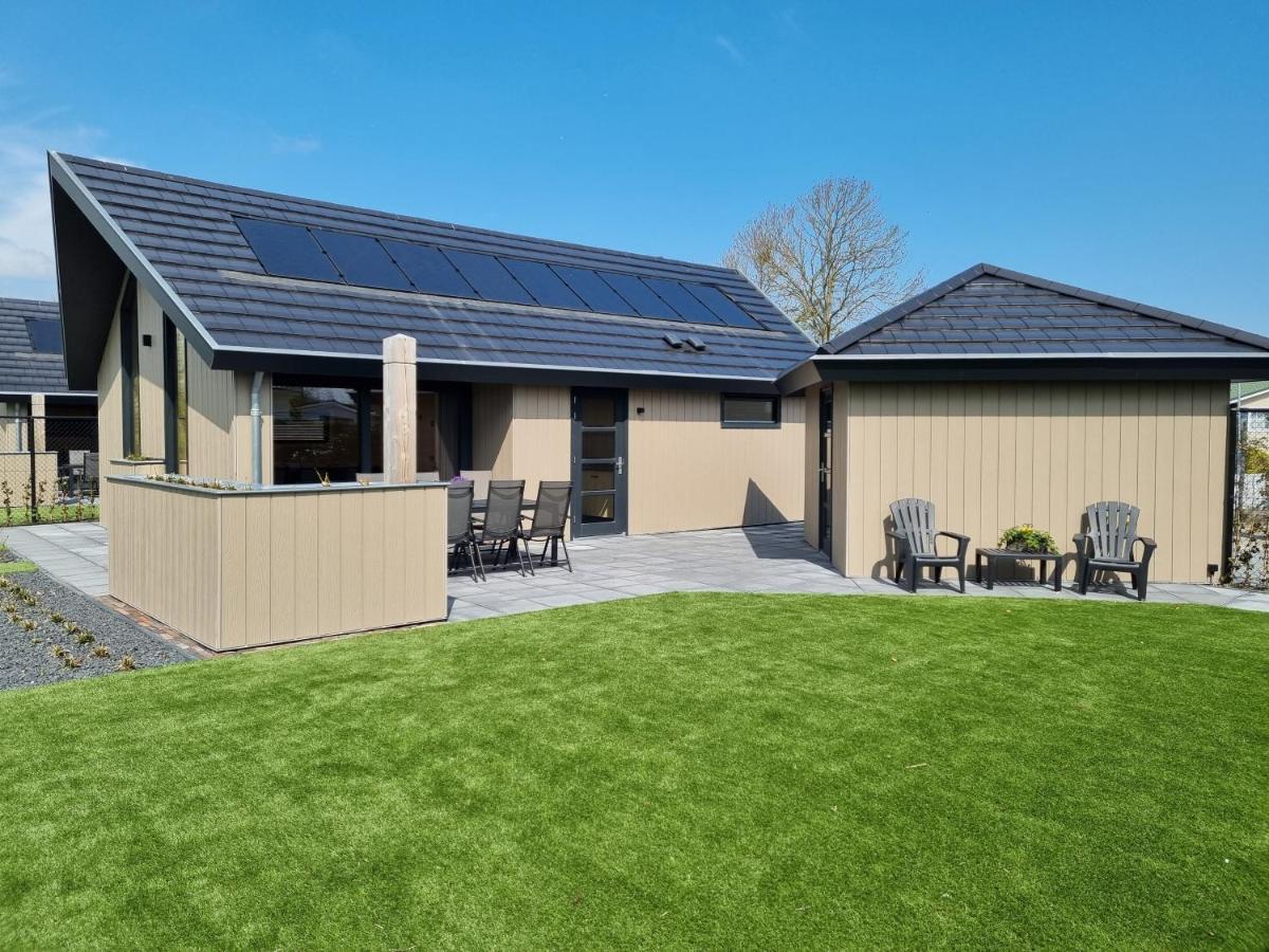 Chalet Met Sauna En Airconditioning Sint Annaland Exterior photo