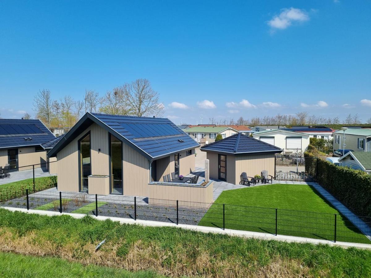 Chalet Met Sauna En Airconditioning Sint Annaland Exterior photo
