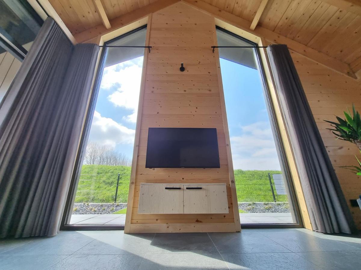 Chalet Met Sauna En Airconditioning Sint Annaland Exterior photo